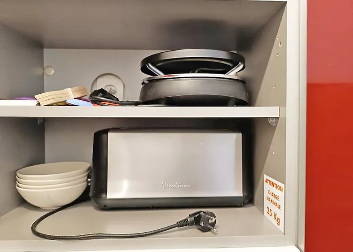 La Maladeta, T2, Wifi, Ascenseur, Casier A Skis, 4 Personnes * Bagnères-de-Luchon